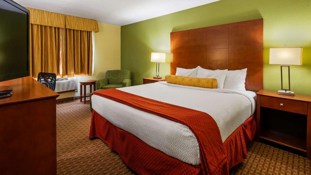 Best Western Plus Altoona Inn