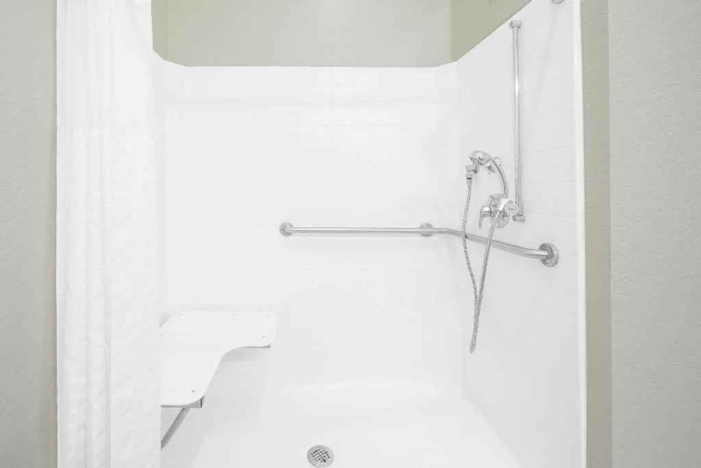 Baymont by Wyndham Pearsall