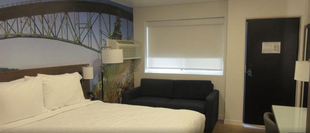 Clarion Pointe Mount Vernon - Burlington