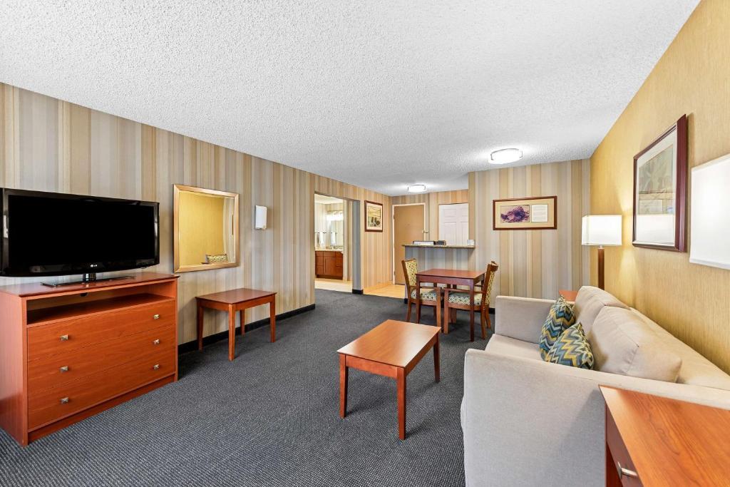 Best Western Cascadia Inn