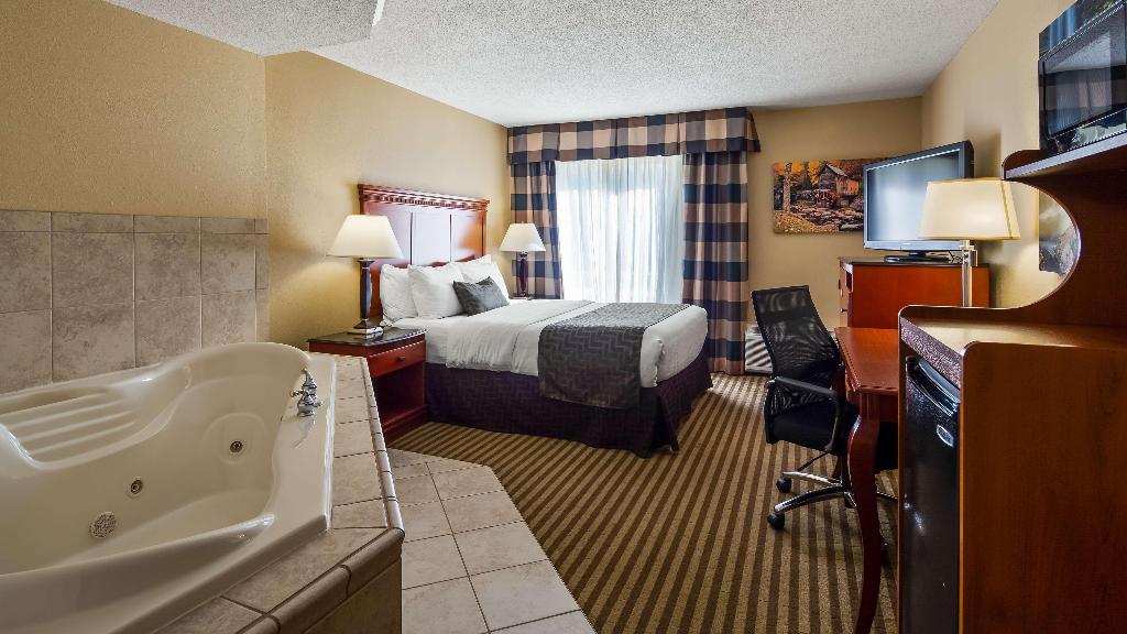 Best Western Plus Bridgeport Inn