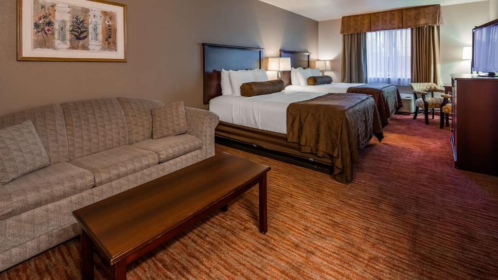 Best Western Plus Concord Inn