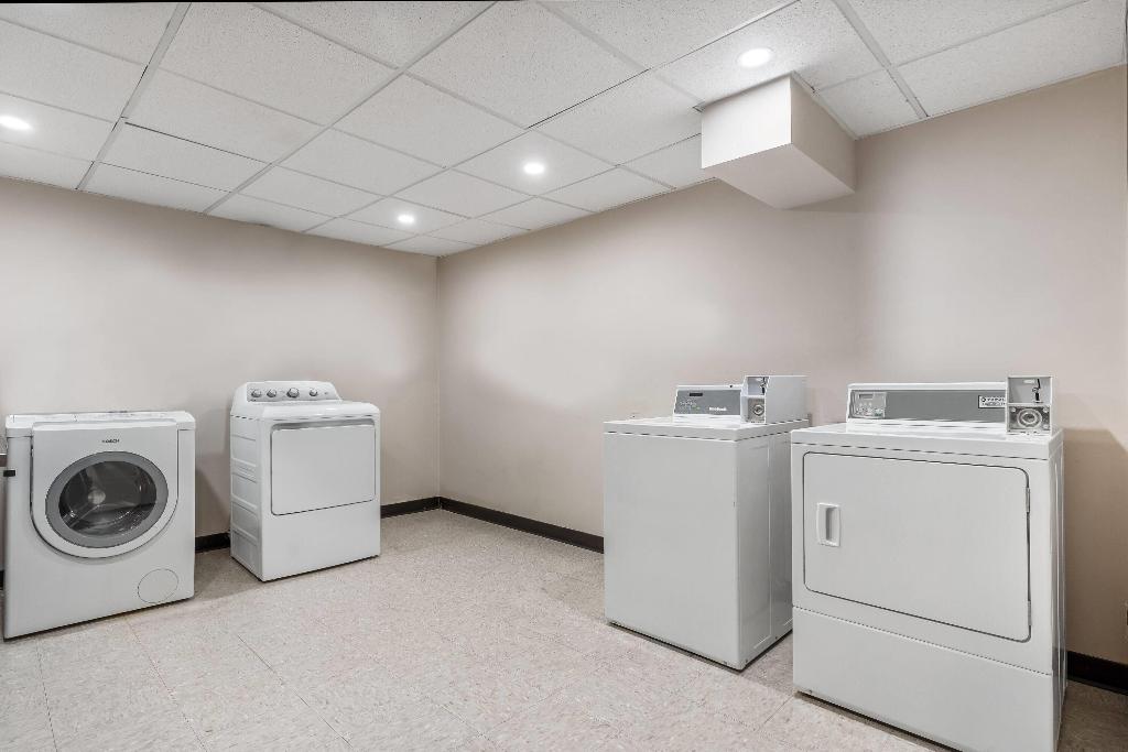 Days Inn By Wyndham Airdrie