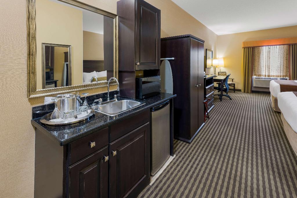 Best Western Sunrise Inn & Suites
