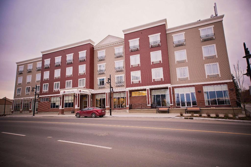 Best Western Plus Chateau Inn Sylvan Lake