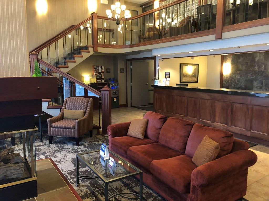 Best Western Plus Baker Street Inn