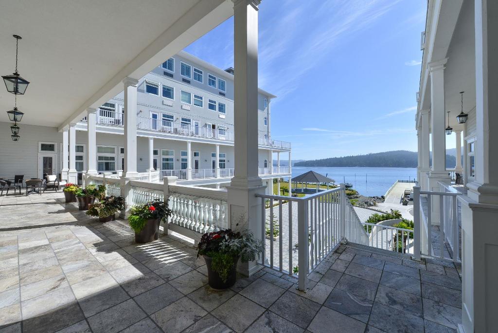 Prestige Oceanfront Resort Sooke