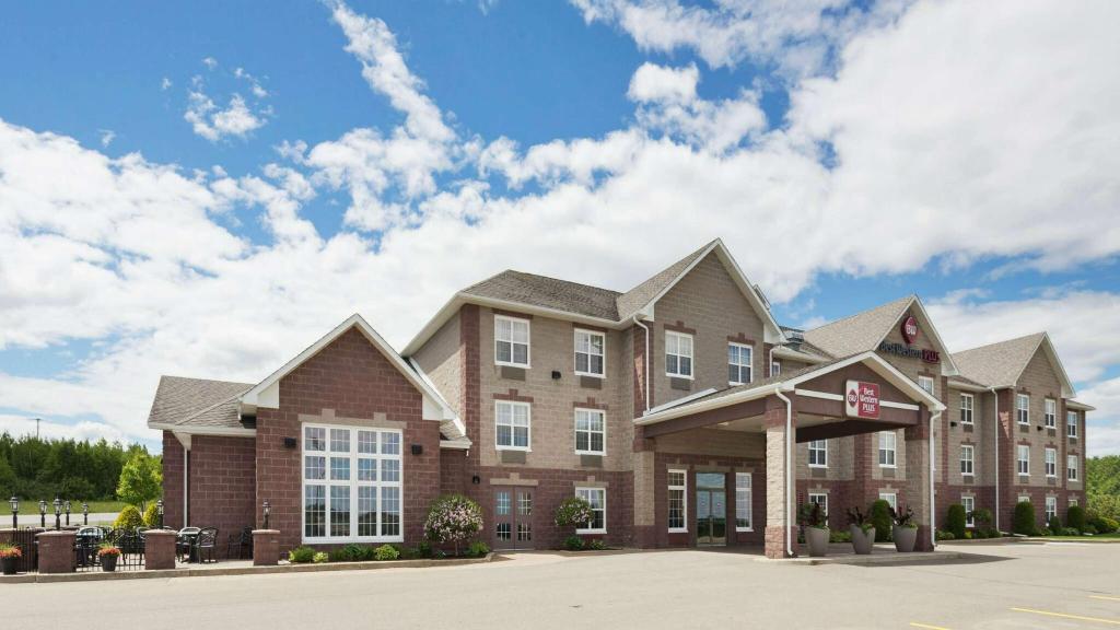 Best Western Plus Grand-Sault Hotel And Suites