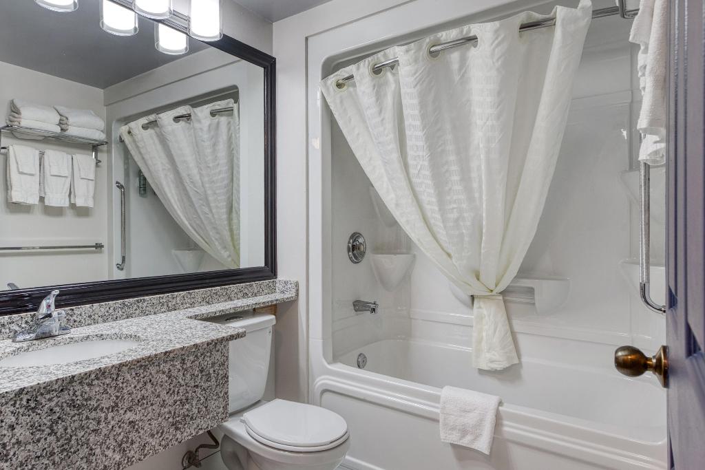 SureStay Plus Hotel by Best Western Kincardine photo 193