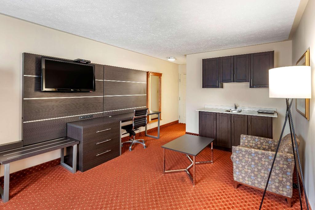 SureStay Plus Hotel by Best Western Kincardine photo 78