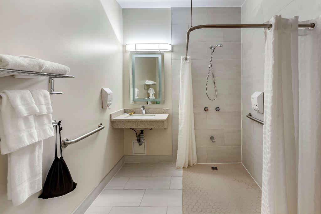 SureStay Plus Hotel by Best Western Kincardine photo 85