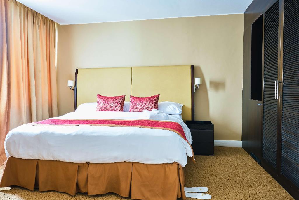 Lancaster Hotel Accr