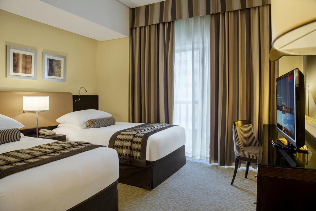 hotel-thumb