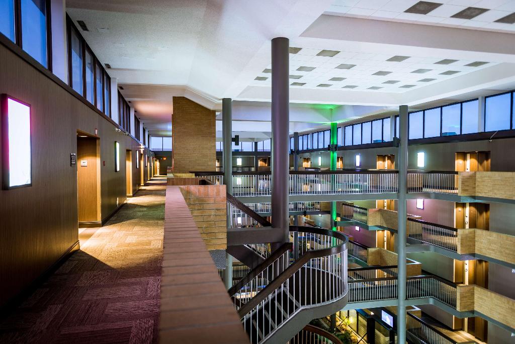 Coast Calgary University Area Hotel by APA