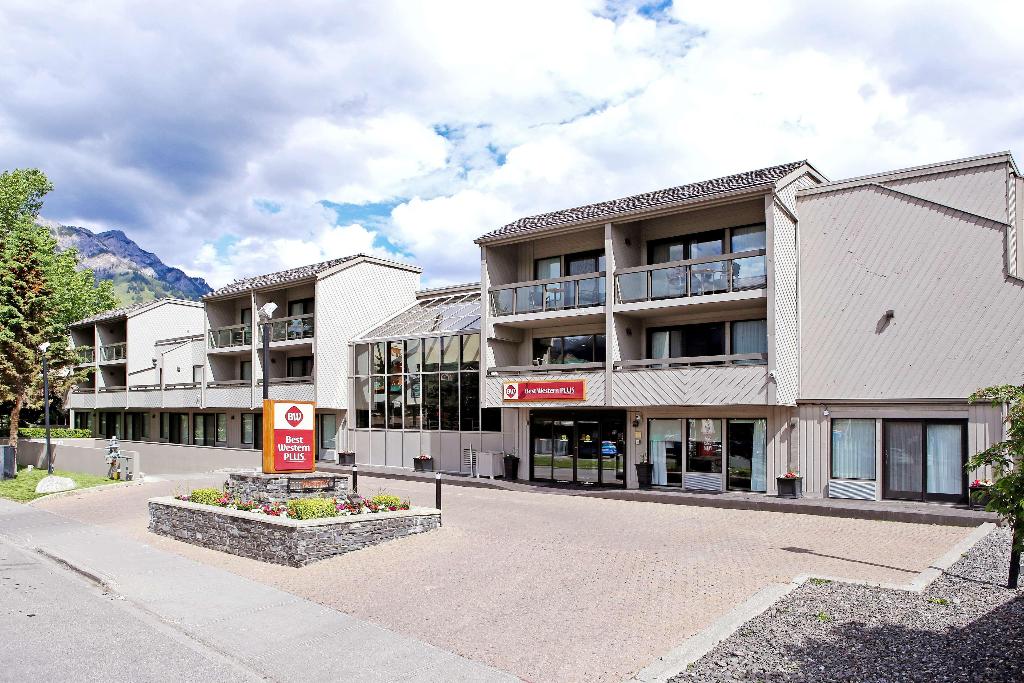 Best Western Plus Banff International Lodge