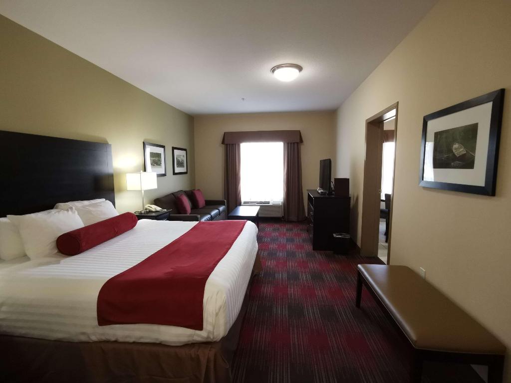 Best Western Plus Red Deer Inn & Suites