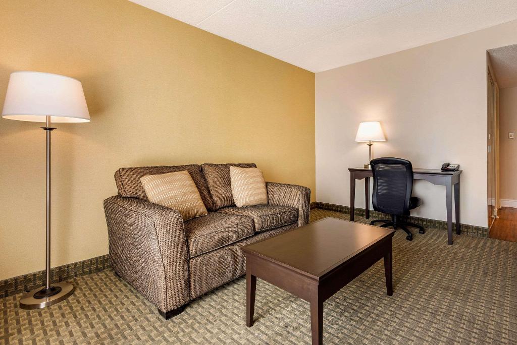 Quality Inn & Suites Brampton
