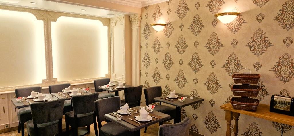 Hotel Princesse Caroline, Frankreich, Paris. Großes 2