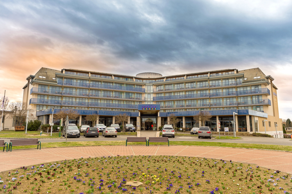 Park Inn by Radisson Sarvar Resort & Spa
