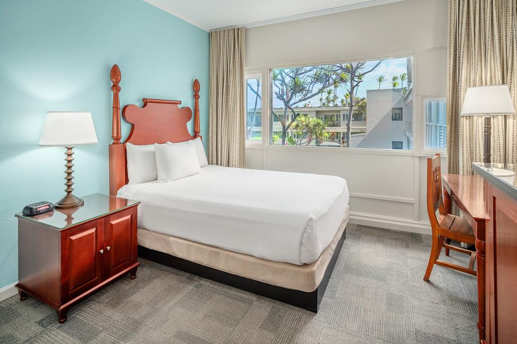 Maui Beach Hotel