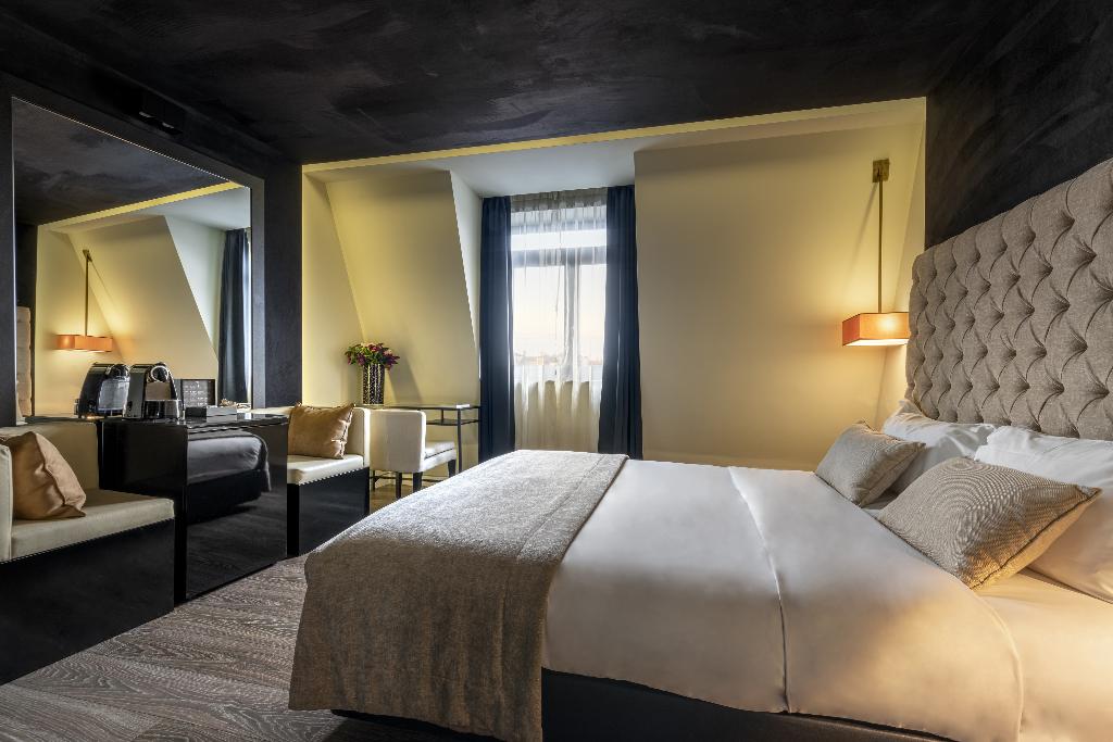 9 Hotel Mercy