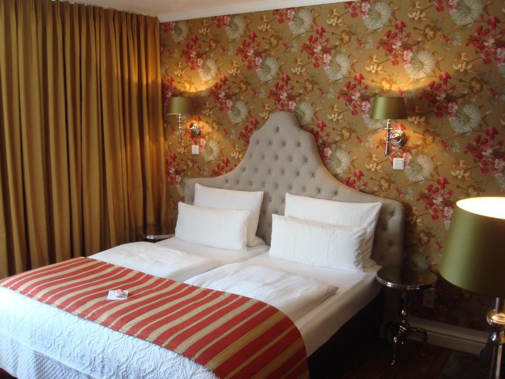 hotel-thumb