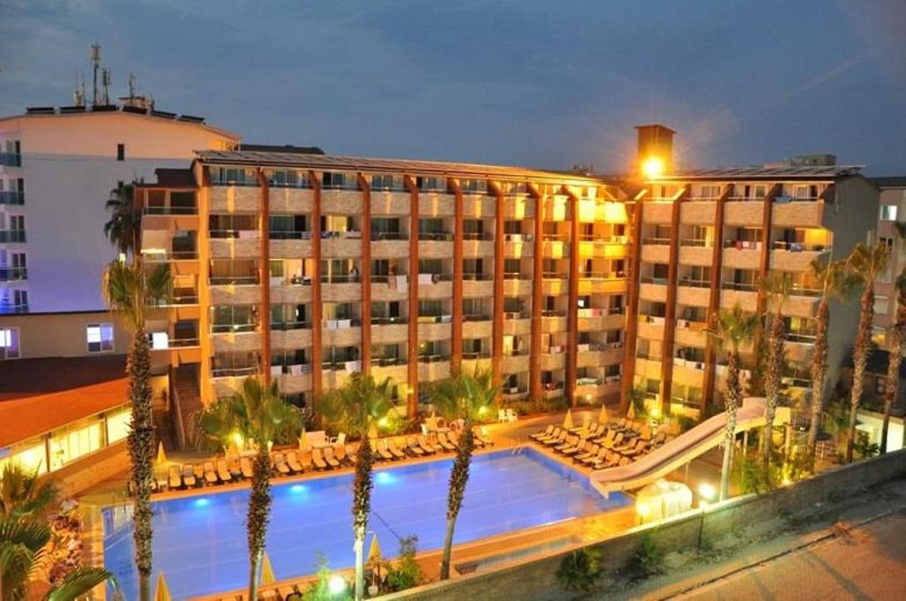 Club Tess Hotel