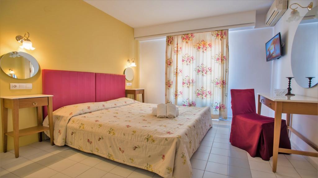 NAMI HOTEL & SUITES