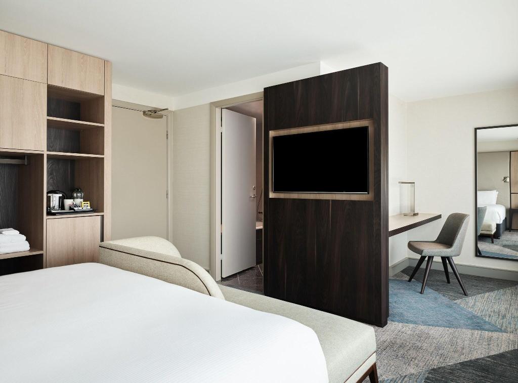 Hyatt Place London Heathrow Airport