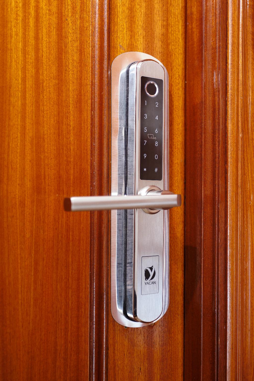 Moon Hostel Bio