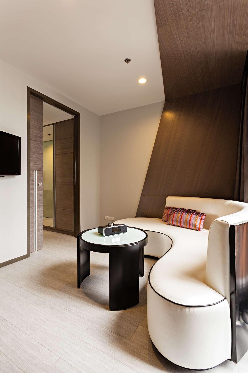 Hyatt Place Bangkok Sukhumvit 1