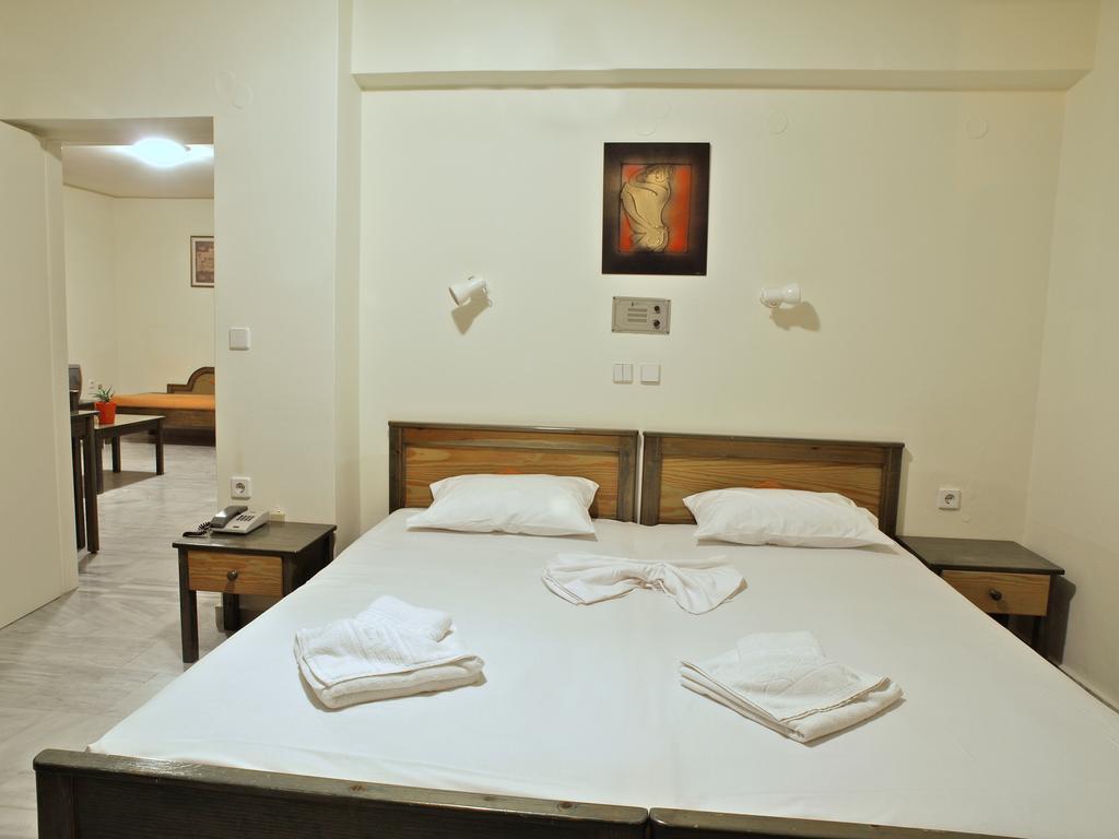 Alexandros M. Studios and Apartments