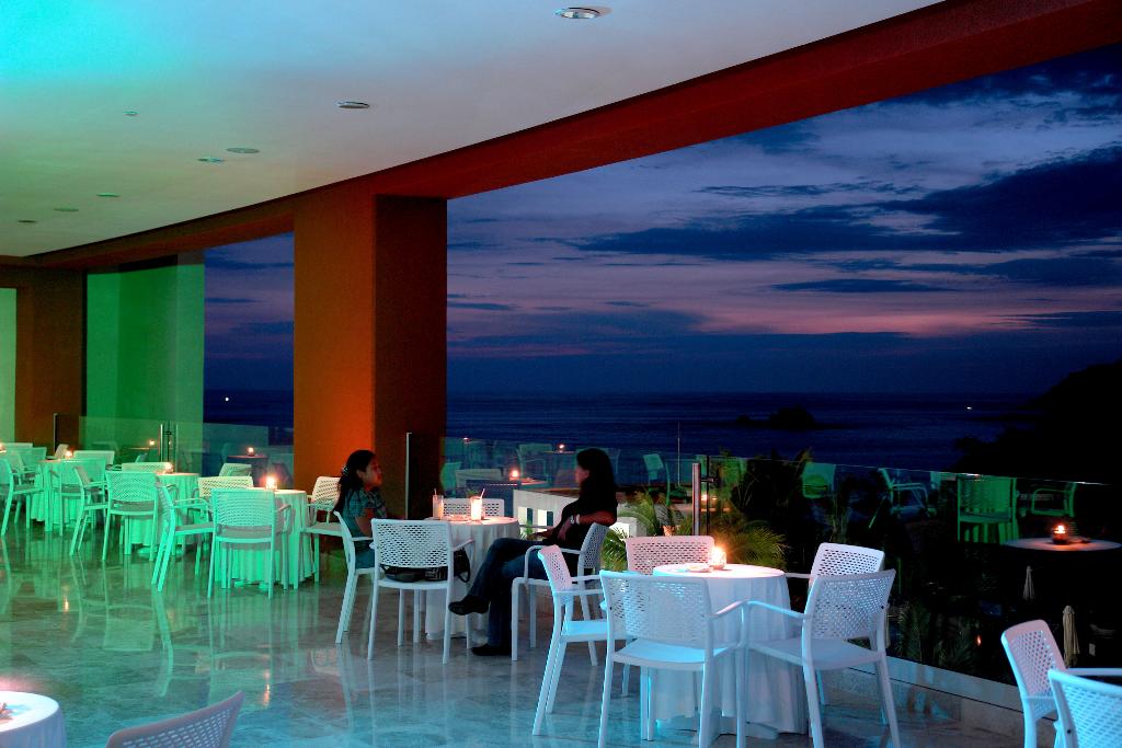 Azul Ixtapa Grand All Suites Spa&Convention Center