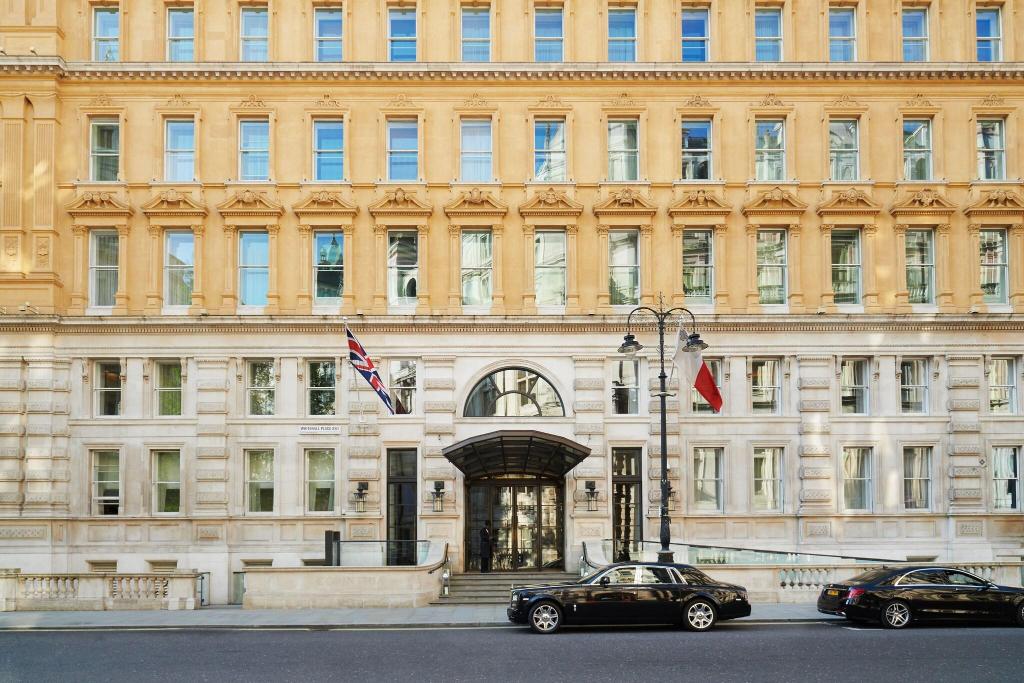 Imagem da galeria de Corinthia London