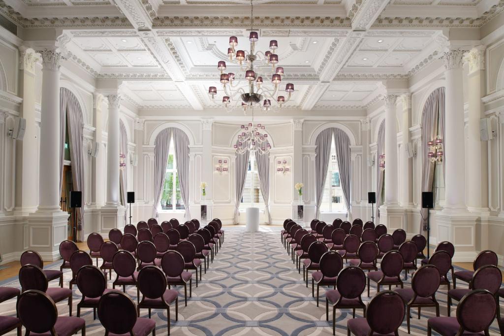 Imagem da galeria de Corinthia London