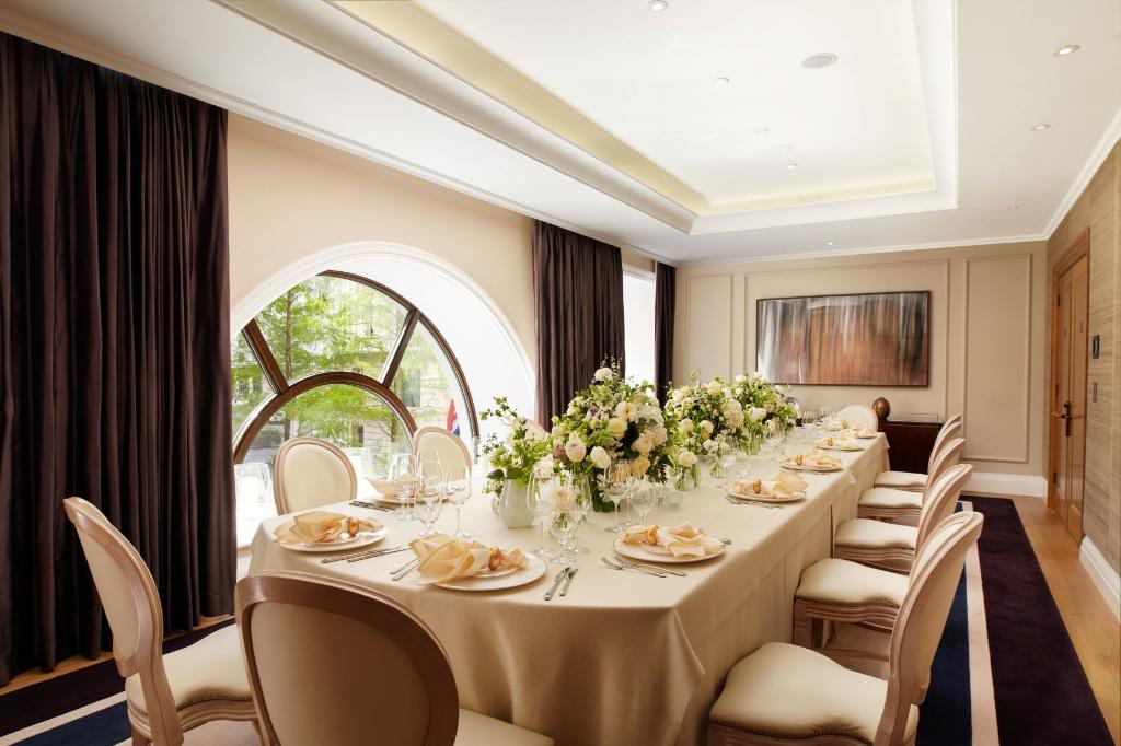 Imagem da galeria de Corinthia London