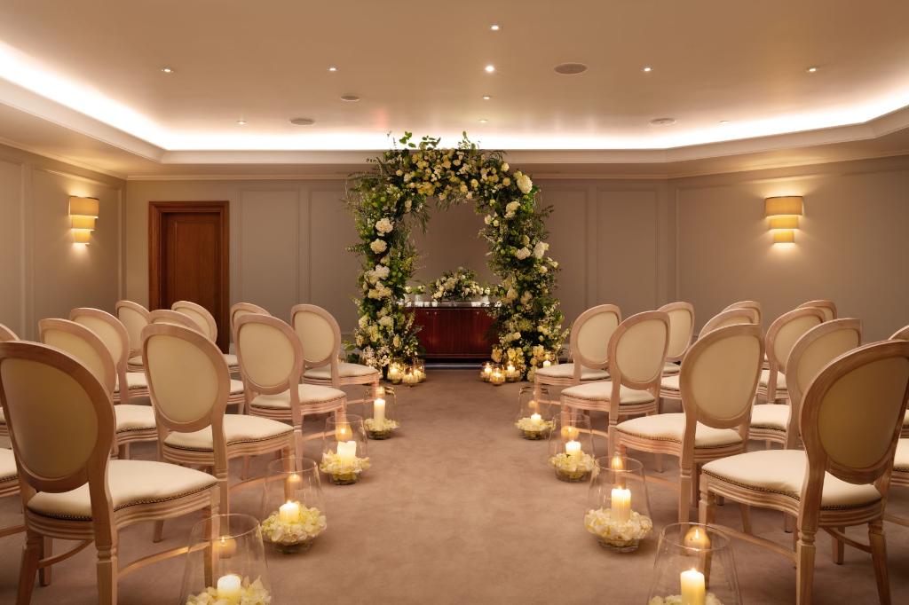 Imagem da galeria de Corinthia London