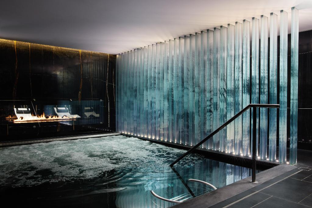 Imagem da galeria de Corinthia London