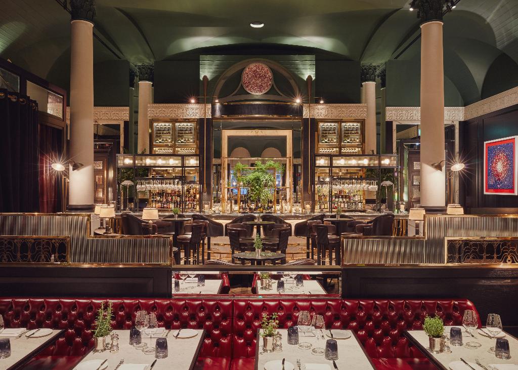 Imagem da galeria de Corinthia London