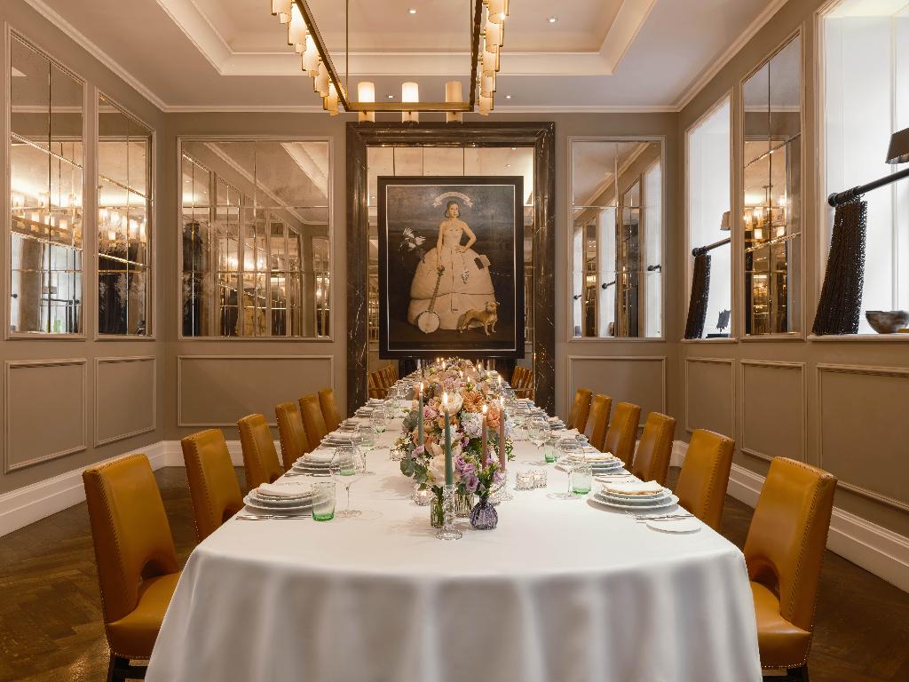 Imagem da galeria de Corinthia London