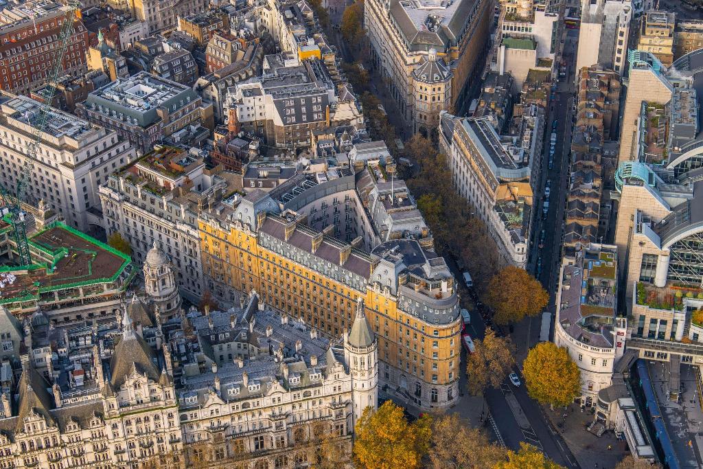 Imagem da galeria de Corinthia London