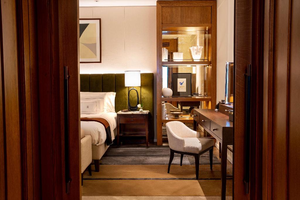 Imagem da galeria de Corinthia London