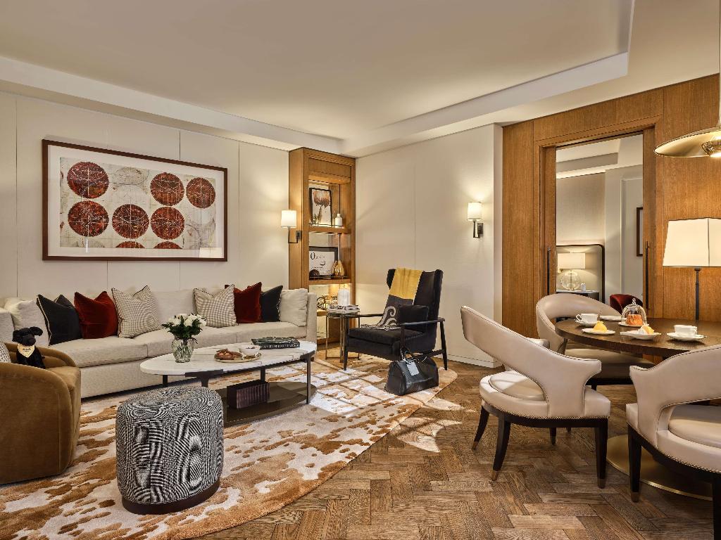 Imagem da galeria de Corinthia London