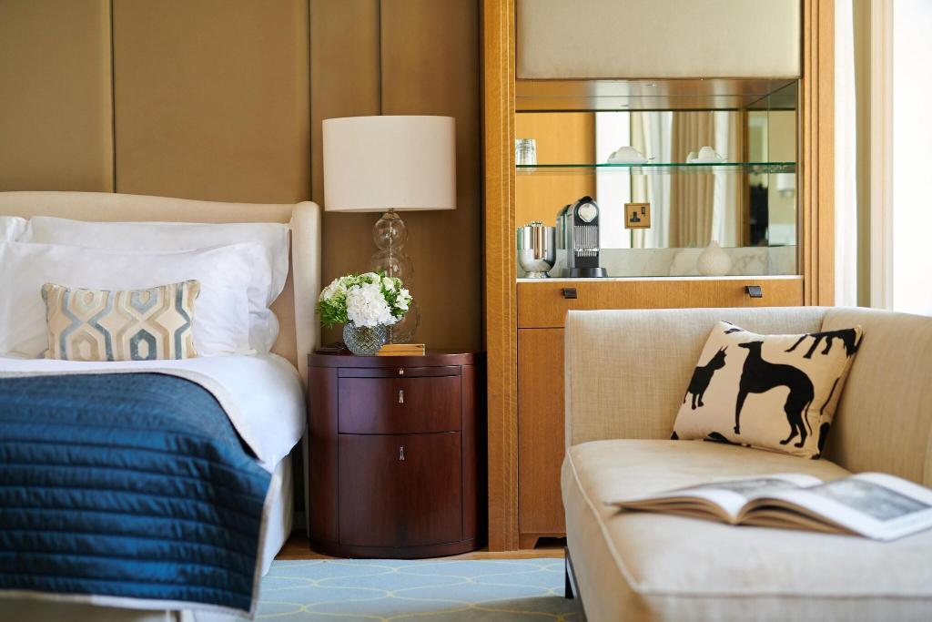 Imagem da galeria de Corinthia London