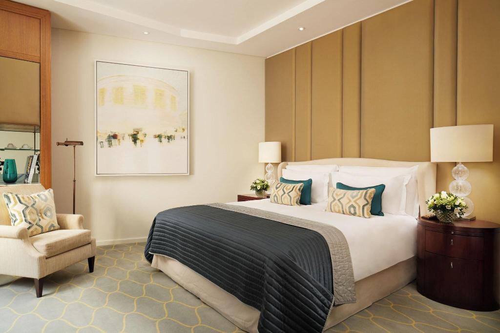 Imagem da galeria de Corinthia London