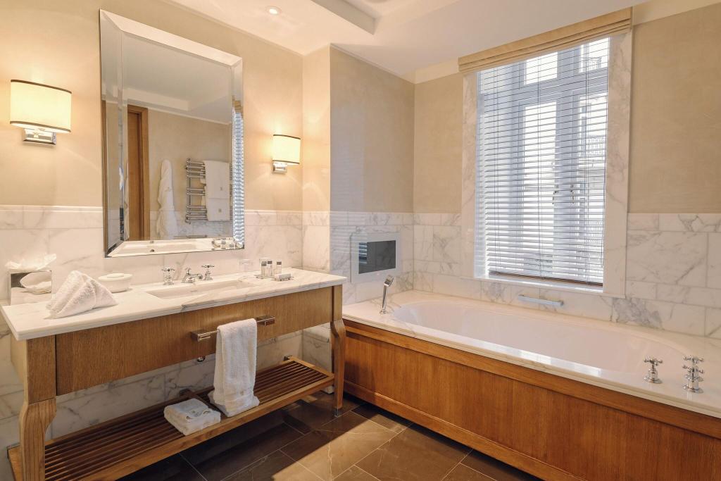 Imagem da galeria de Corinthia London