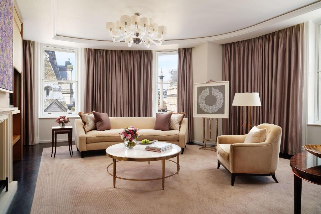 Imagem da galeria de Corinthia London