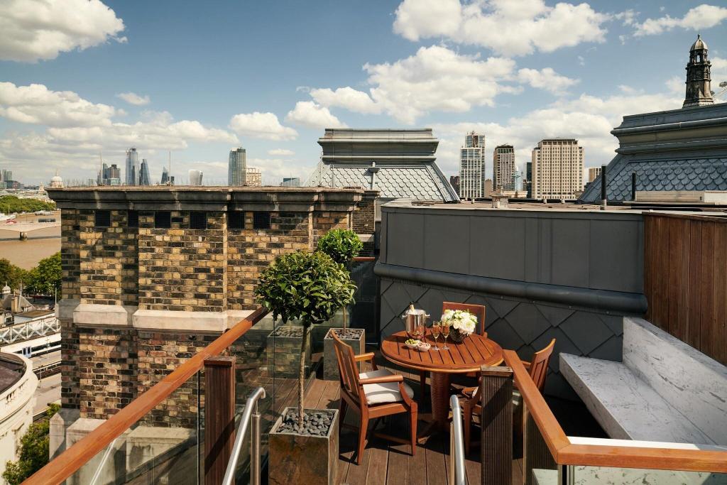 Imagem da galeria de Corinthia London