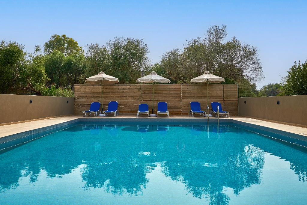 Acropolis Apartments