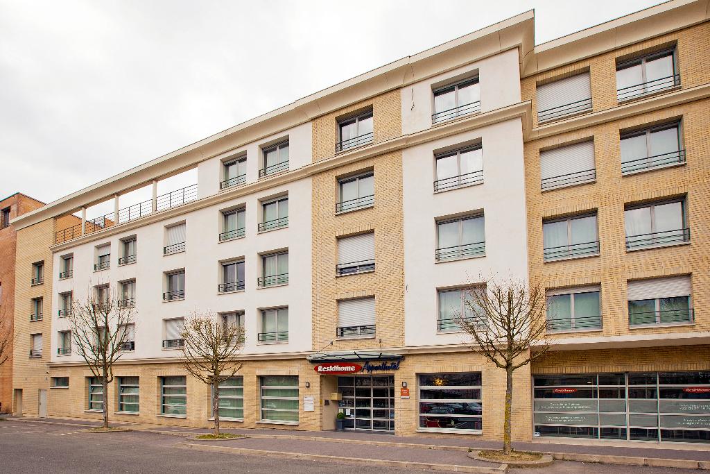 Valenciennes - Residhome Appart Hotel Du Theatre